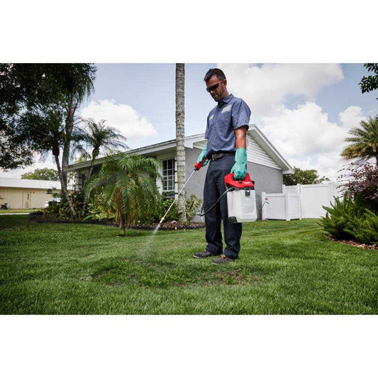 Milwaukee 2528-21G2 M12 2 Gallon Handheld Sprayer Kit
