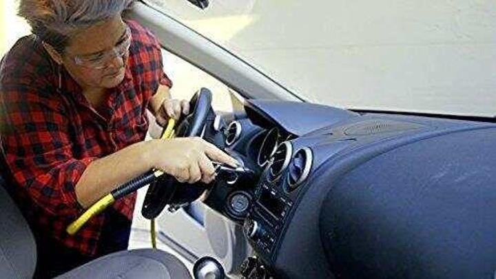 BOSTITCH Air Compressor Kit. Oil-Free. 6 Gallon. 150 PSI (BTFP02012-WPK)